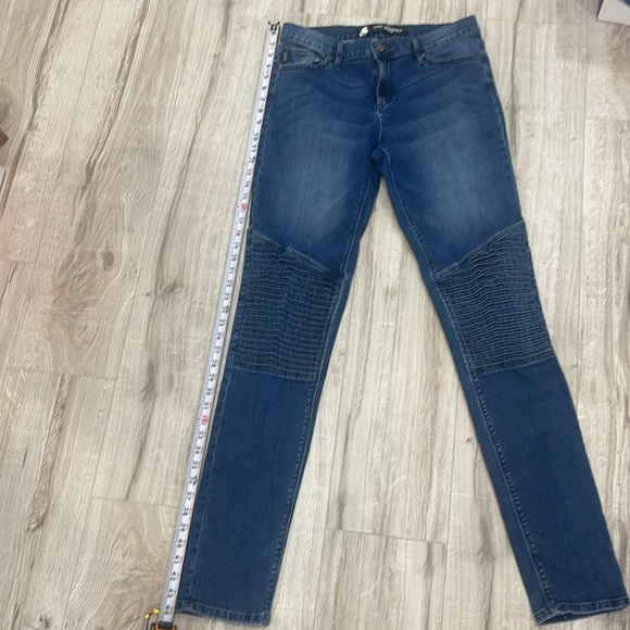 Larl Lagerfeld Paris Jeans-10 - Picture 3 of 16